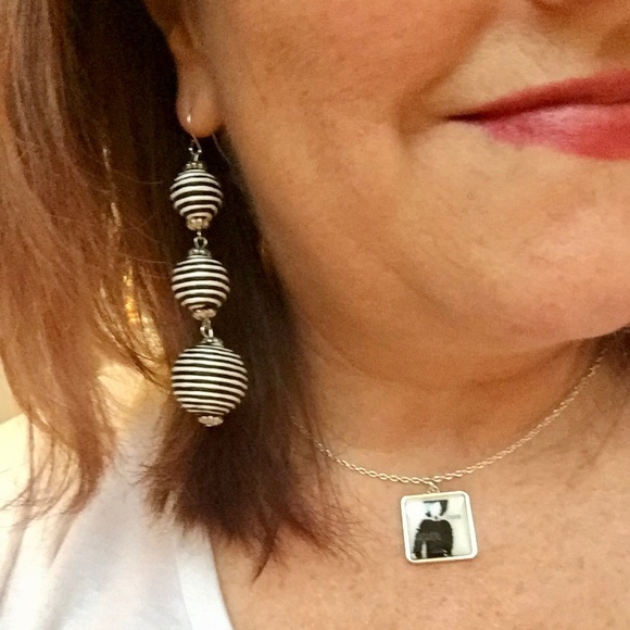 πPoshBuys!π - Picture 3 of 6